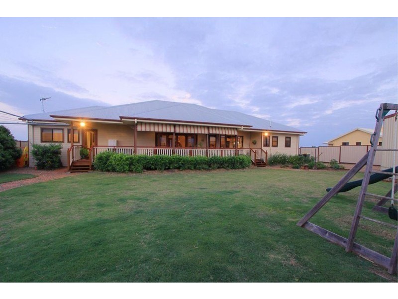 34 Spinnaker Boulevarde, Innes Park QLD 4670