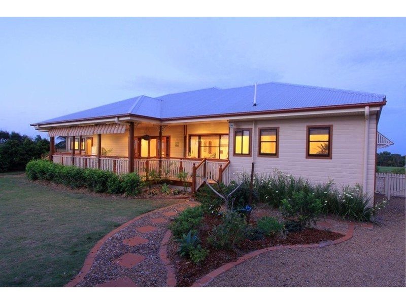 34 Spinnaker Boulevarde, Innes Park QLD 4670