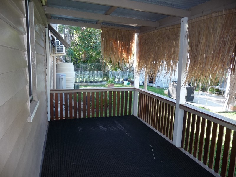 14 Leslie Street, Elliott Heads QLD 4670