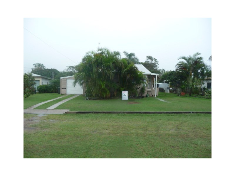 14 Leslie Street, Elliott Heads QLD 4670