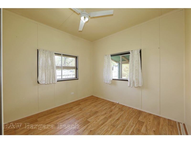 72 Bathurst Street, Elliott Heads QLD 4670