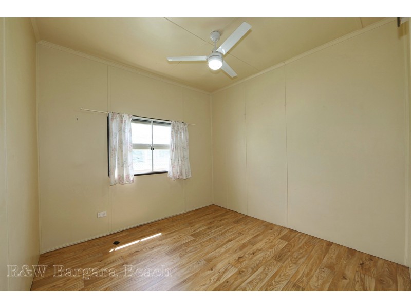 72 Bathurst Street, Elliott Heads QLD 4670