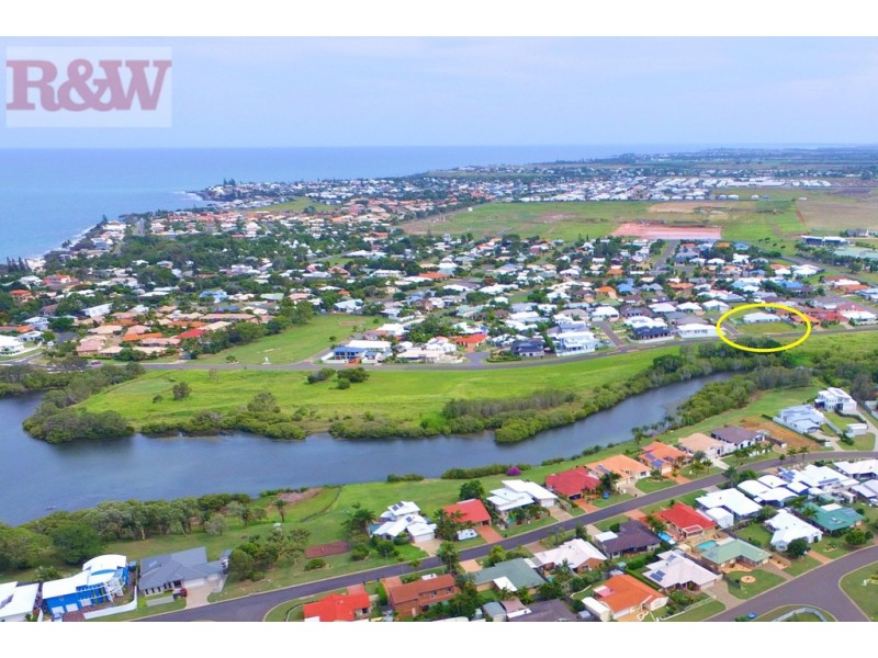 2 Evas Way, Bargara QLD 4670