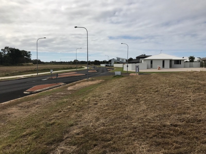 2 Evas Way, Bargara QLD 4670