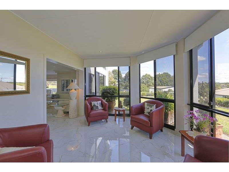 25 Coral Cove Drive, Coral Cove QLD 4670