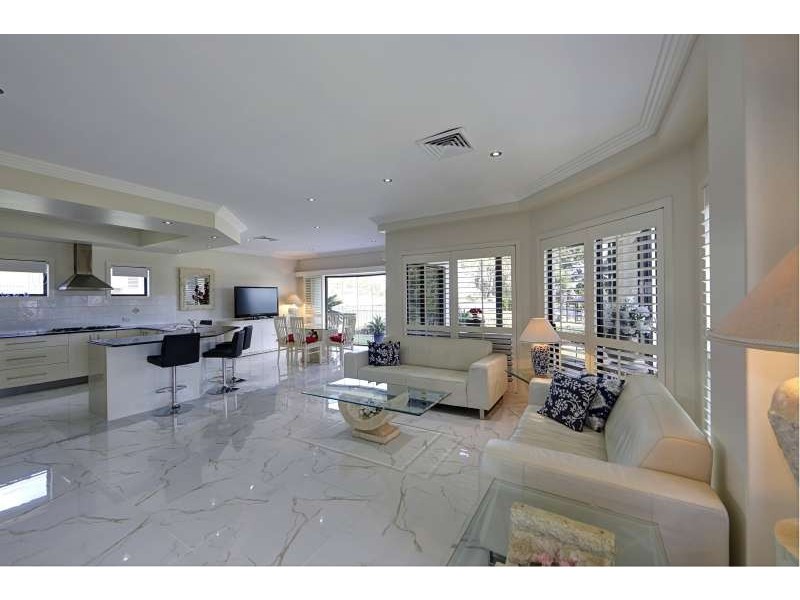 25 Coral Cove Drive, Coral Cove QLD 4670