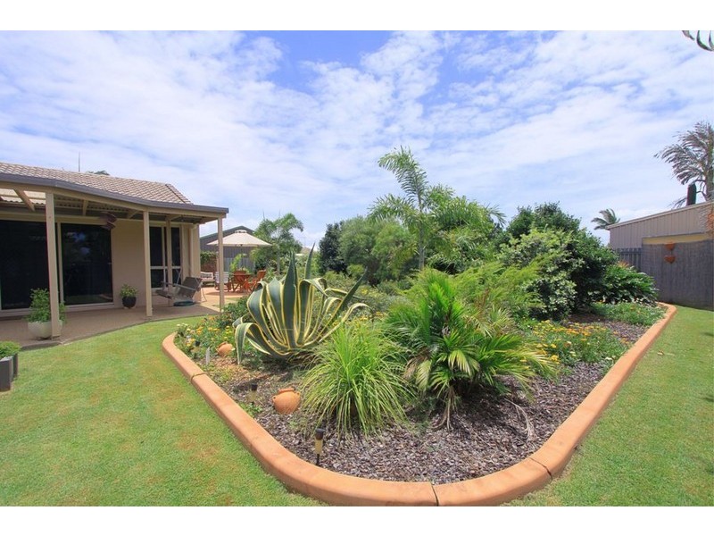 6 Poinciana Drive, Innes Park QLD 4670