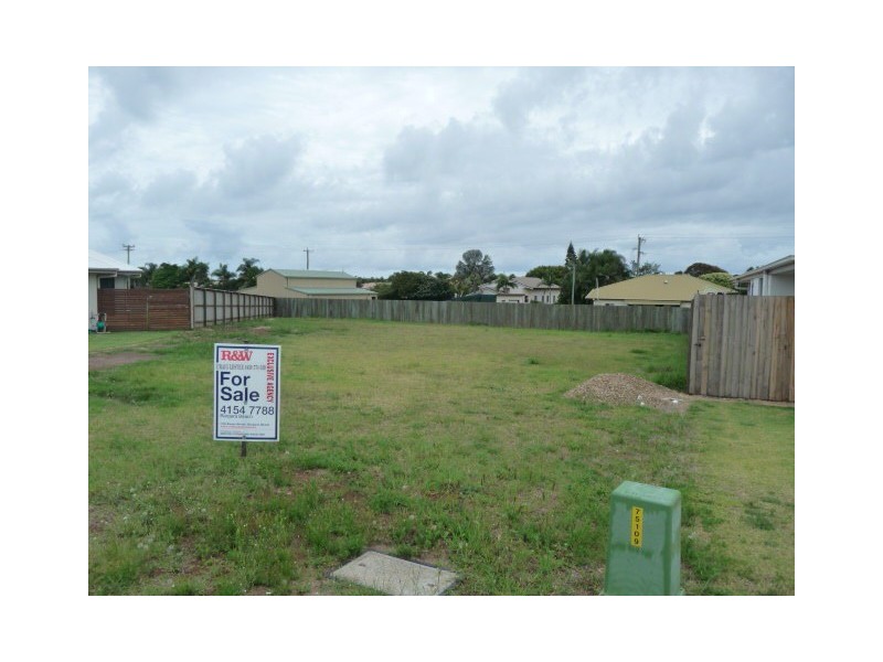 10 Hillcrest Court, Bargara QLD 4670