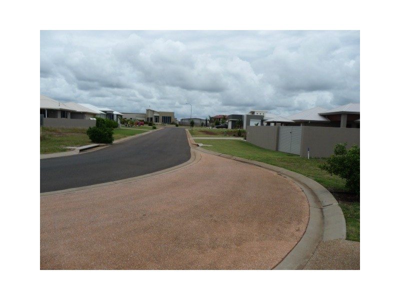10 Hillcrest Court, Bargara QLD 4670