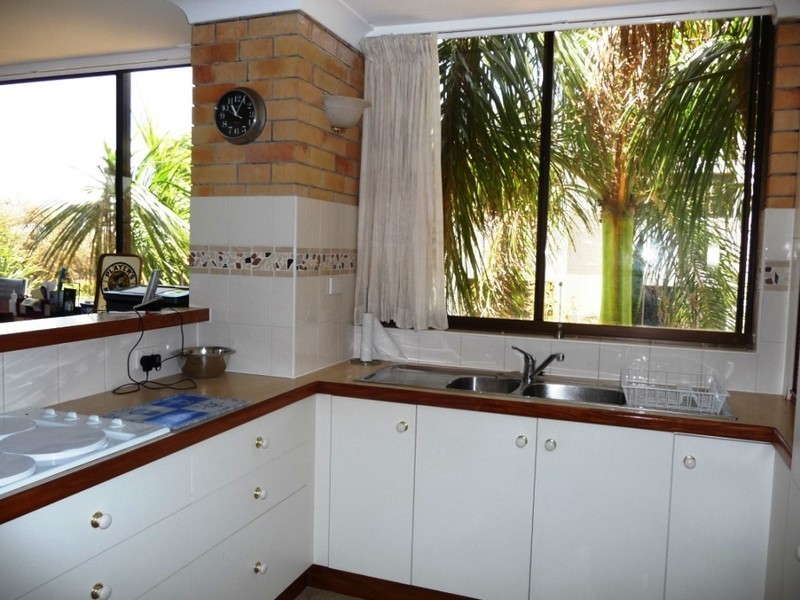 Unit 5, Marlua Court, 43 Esplanade,, Bargara QLD 4670