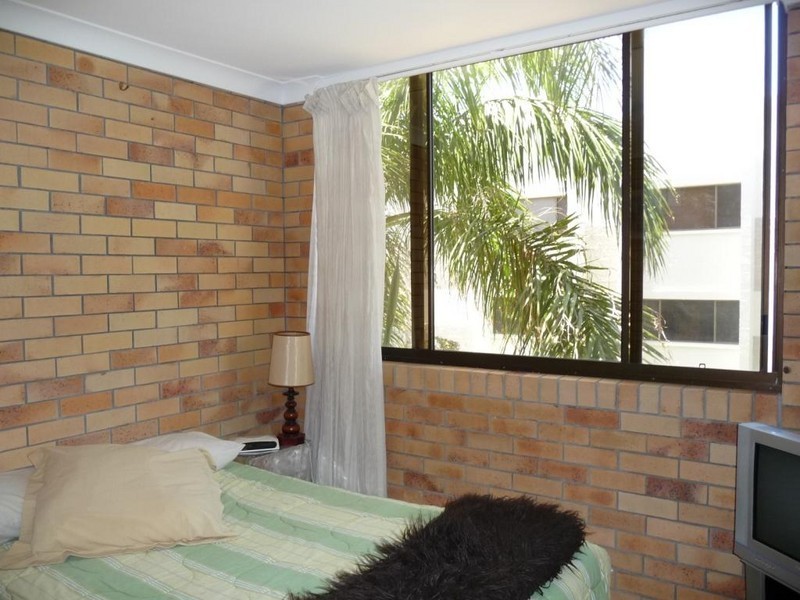 Unit 5, Marlua Court, 43 Esplanade,, Bargara QLD 4670