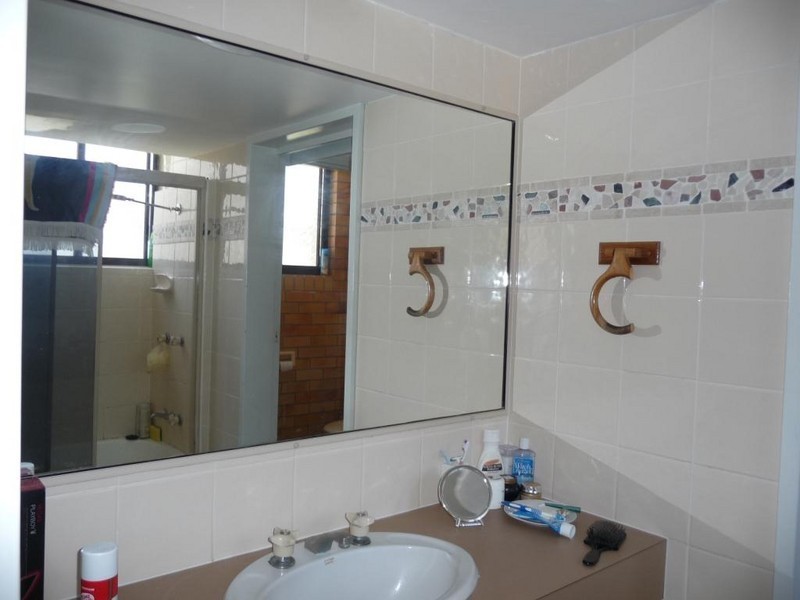 Unit 5, Marlua Court, 43 Esplanade,, Bargara QLD 4670