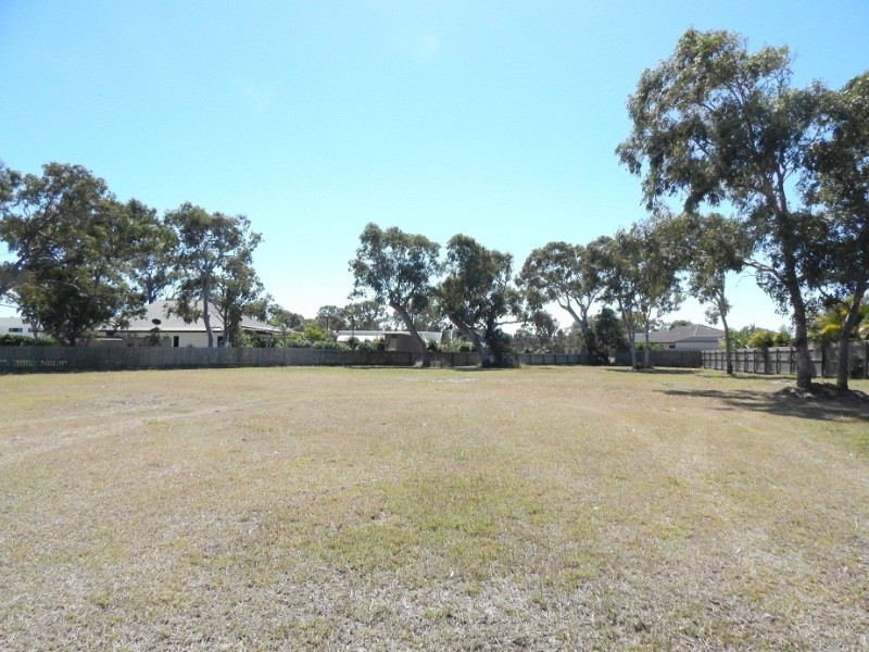 3 Meleisha Place, Coral Cove QLD 4670