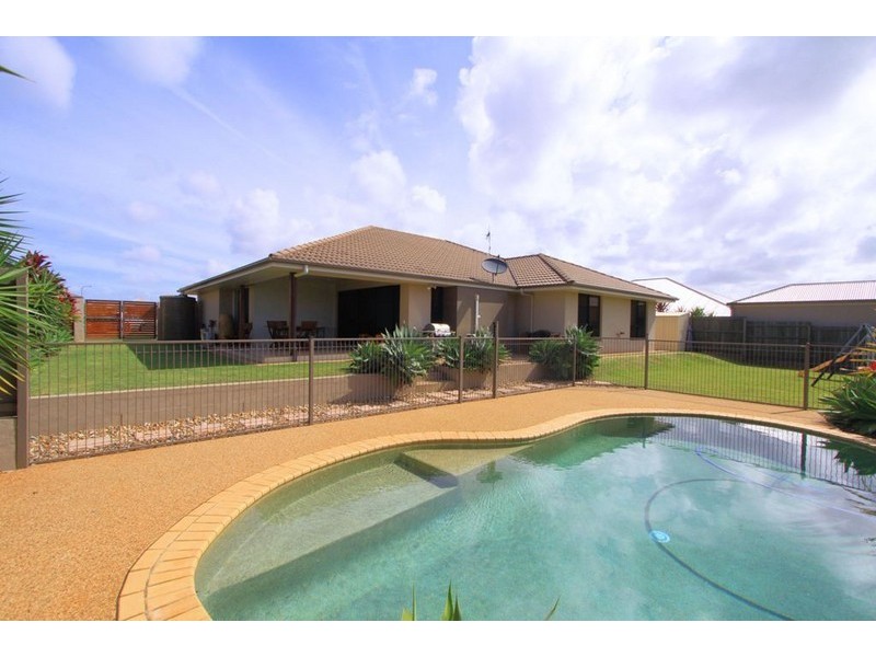 5 Garden View Court, Kalkie QLD 4670