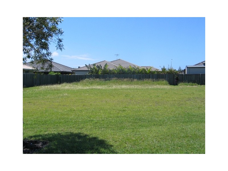 3 Moray Court, Bargara QLD 4670