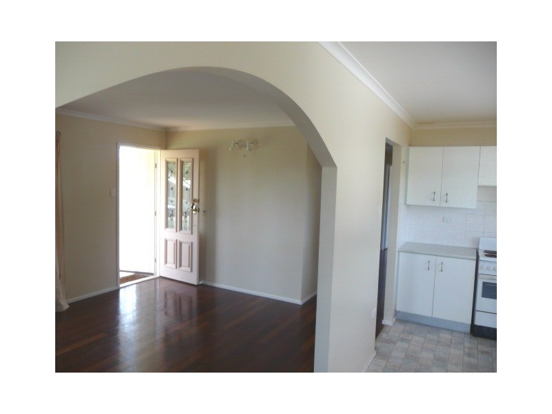 38 Wave Street, Burnett Heads QLD 4670