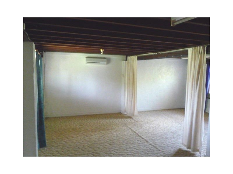 38 Wave Street, Burnett Heads QLD 4670