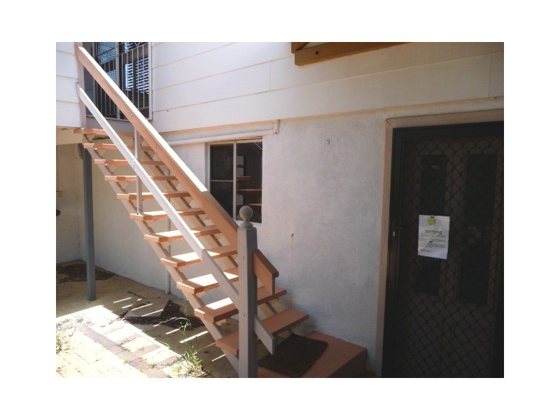 38 Wave Street, Burnett Heads QLD 4670