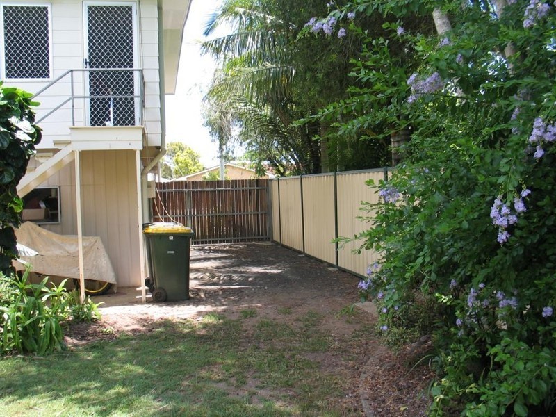 Avenell Heights QLD 4670