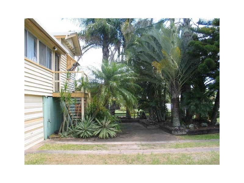 38 Anderson Street, Avenell Heights QLD 4670