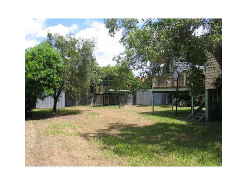 38 Anderson Street, Avenell Heights QLD 4670