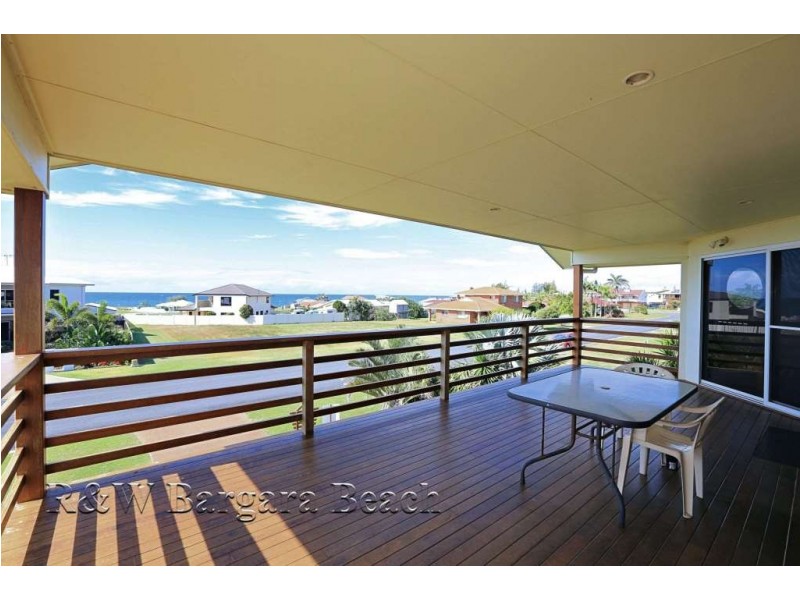 25 Emperor Drive, Elliott Heads QLD 4670