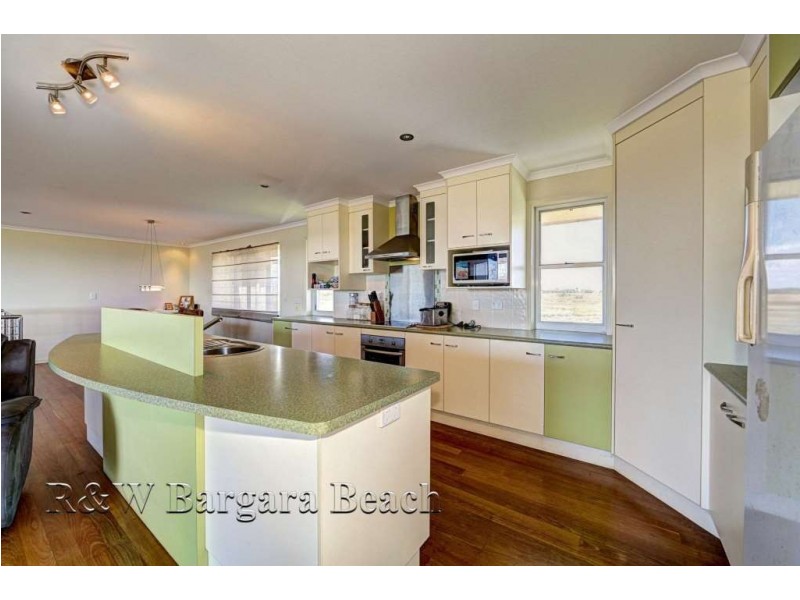 25 Emperor Drive, Elliott Heads QLD 4670