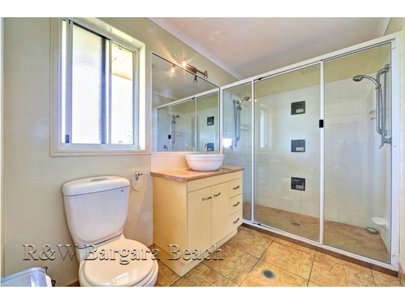 25 Emperor Drive, Elliott Heads QLD 4670