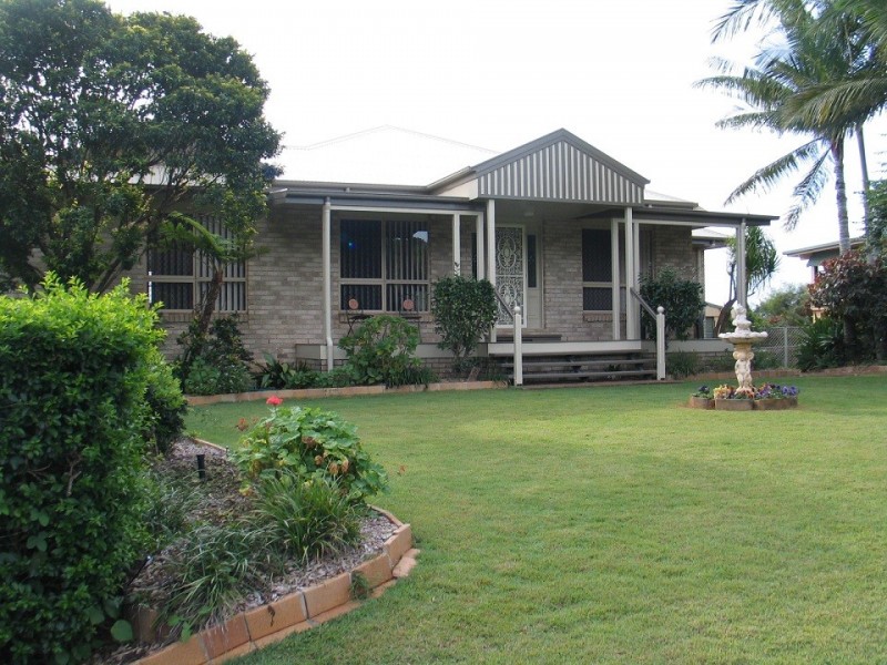16 Hilltop Avenue, Qunaba QLD 4670