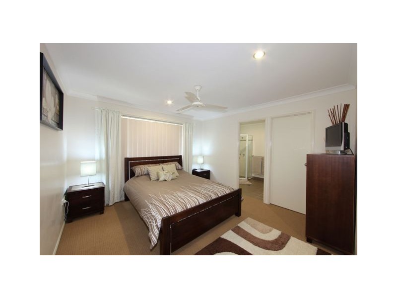 5 Federation Street, Bargara QLD 4670