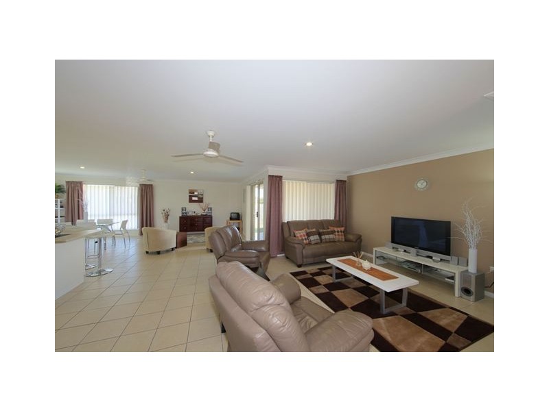 5 Federation Street, Bargara QLD 4670