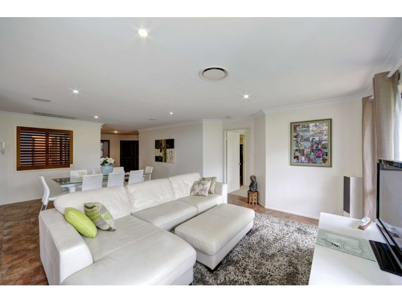 Villa 26, Chantelle Circuit, Coral Cove QLD 4670