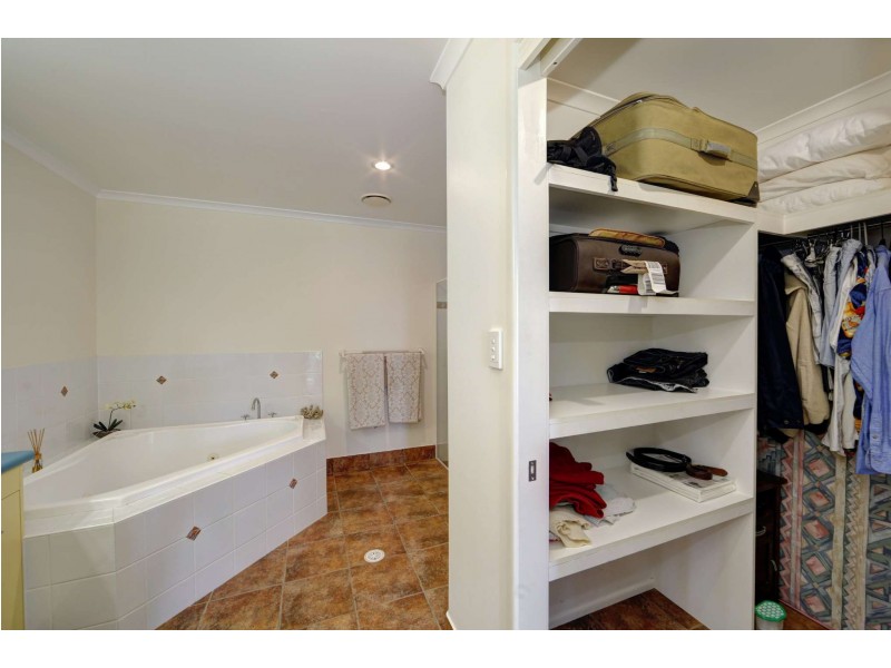 Villa 26, Chantelle Circuit, Coral Cove QLD 4670