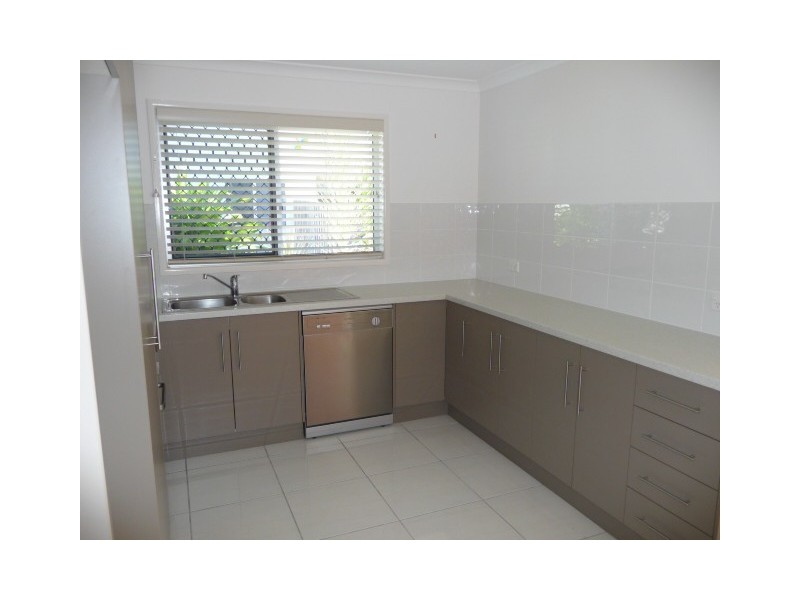 Villa 5—2 Savannah Court, Bargara QLD 4670