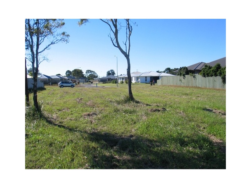 8 Carla Drive, Innes Park QLD 4670