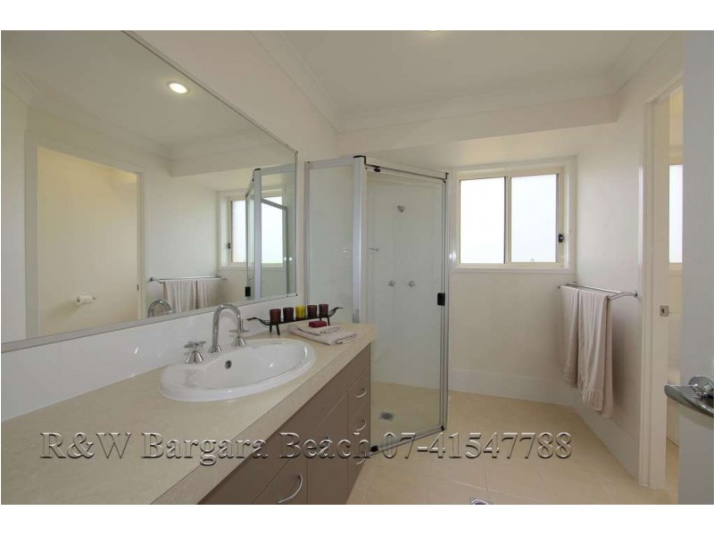 20 Avalon Street, Burnett Heads QLD 4670