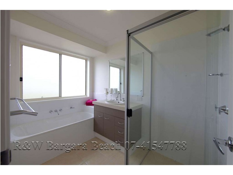 20 Avalon Street, Burnett Heads QLD 4670