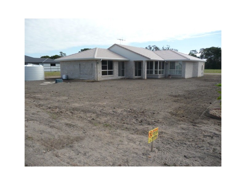 20 Avalon Street, Burnett Heads QLD 4670