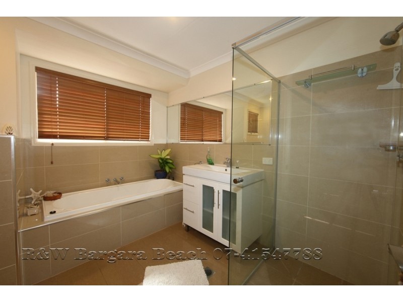 32 Explorers Way, Bargara QLD 4670