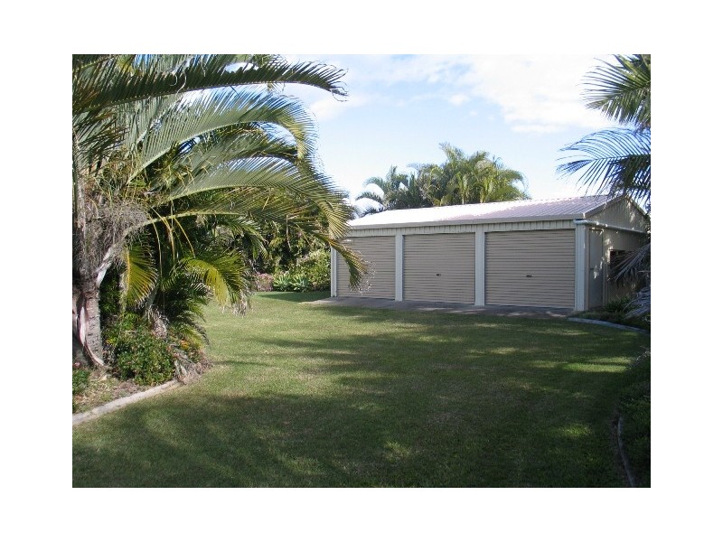 3 Mokera Street, Coral Cove QLD 4670
