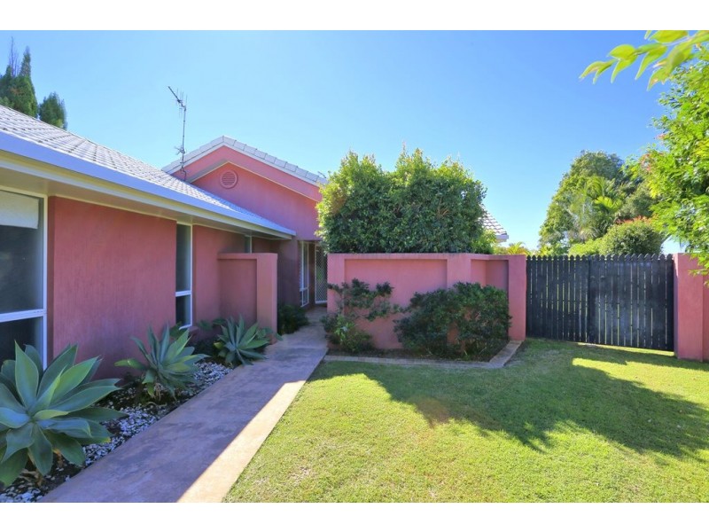 15 Broadwater Close, Bargara QLD 4670