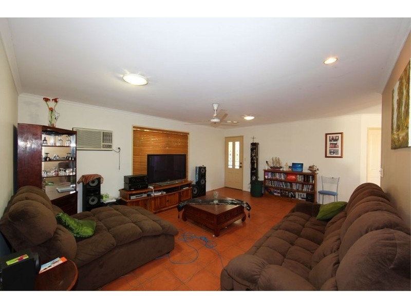 7 Hawaii Court, Bargara QLD 4670