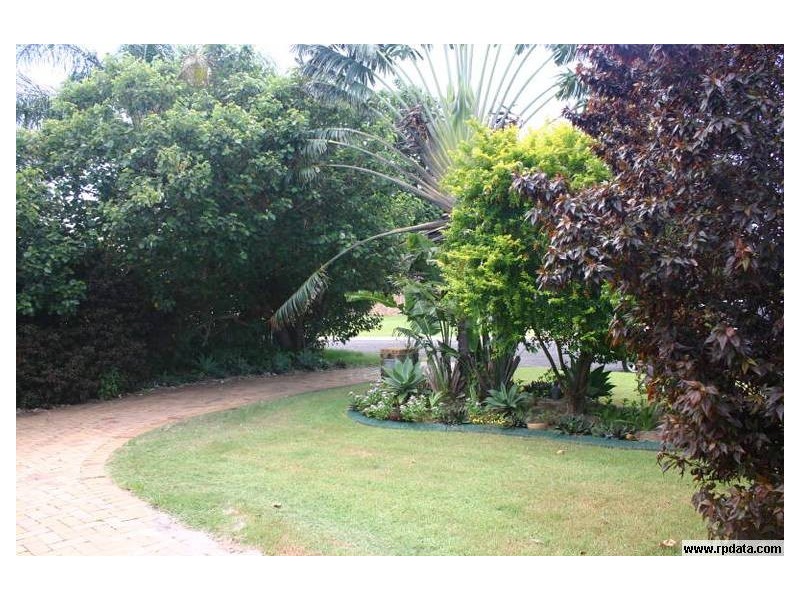 7 Hawaii Court, Bargara QLD 4670