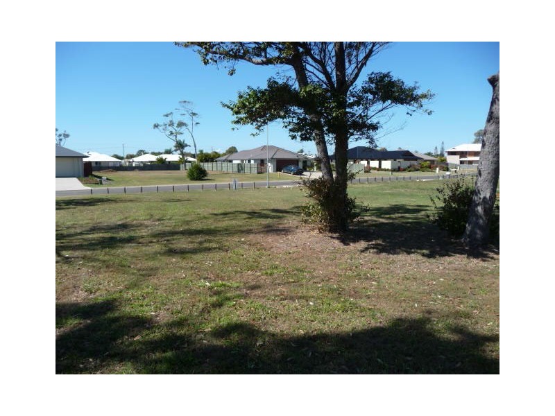 4 Breaker Court, Bargara QLD 4670