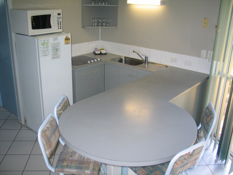 Unit 1 Kellys Beach Resort,10 Trevors Road, Bargara QLD 4670