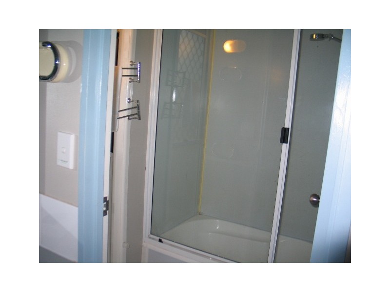 Unit 1 Kellys Beach Resort,10 Trevors Road, Bargara QLD 4670