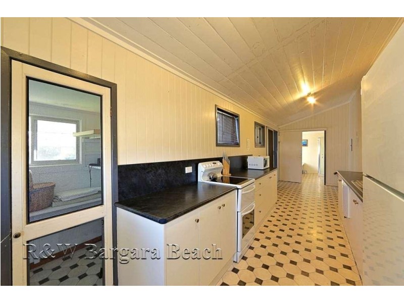 8 Lighthouse Street, Burnett Heads QLD 4670