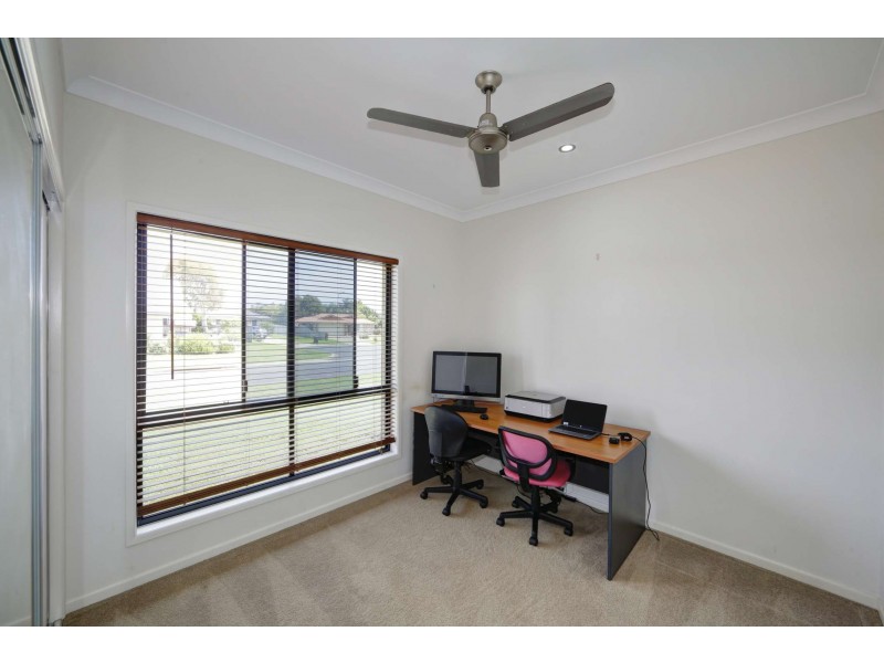 6 Burley Road, Innes Park QLD 4670