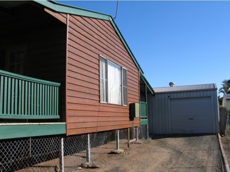 4 Doctor Street, Burnett Heads QLD 4670