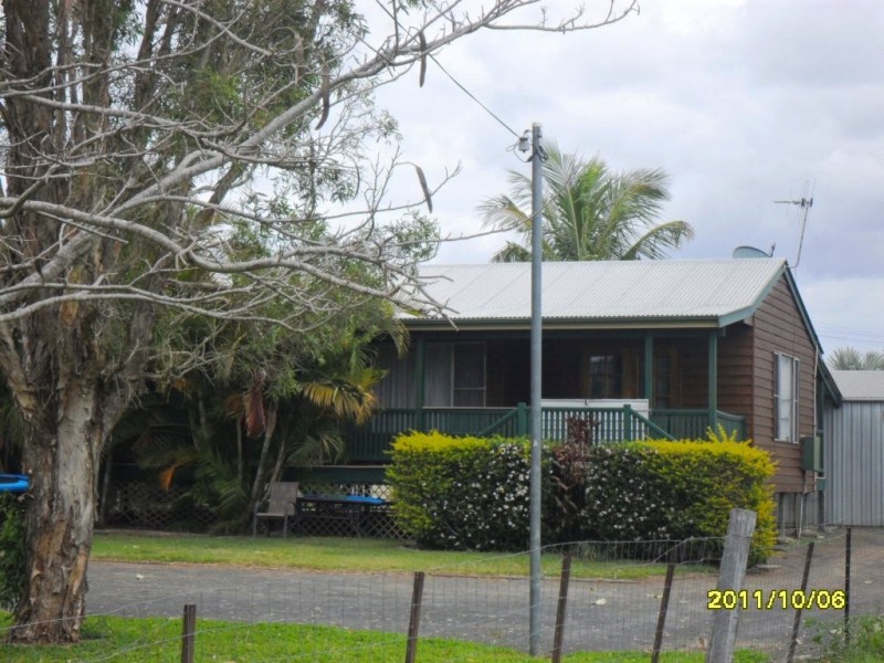 4 Doctor Street, Burnett Heads QLD 4670